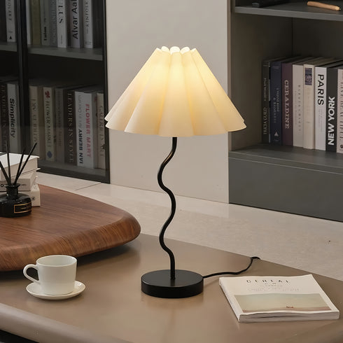 S-förmige Nachttischlampe mit Blumen-Schirm & Metallfuß E14